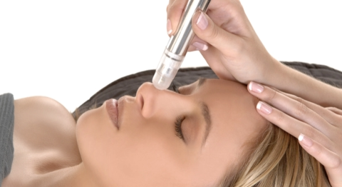 Mikrodermabrasion MDA - Kosmetikstudio Bine ©Foto: janeholloway - Fotolia.com